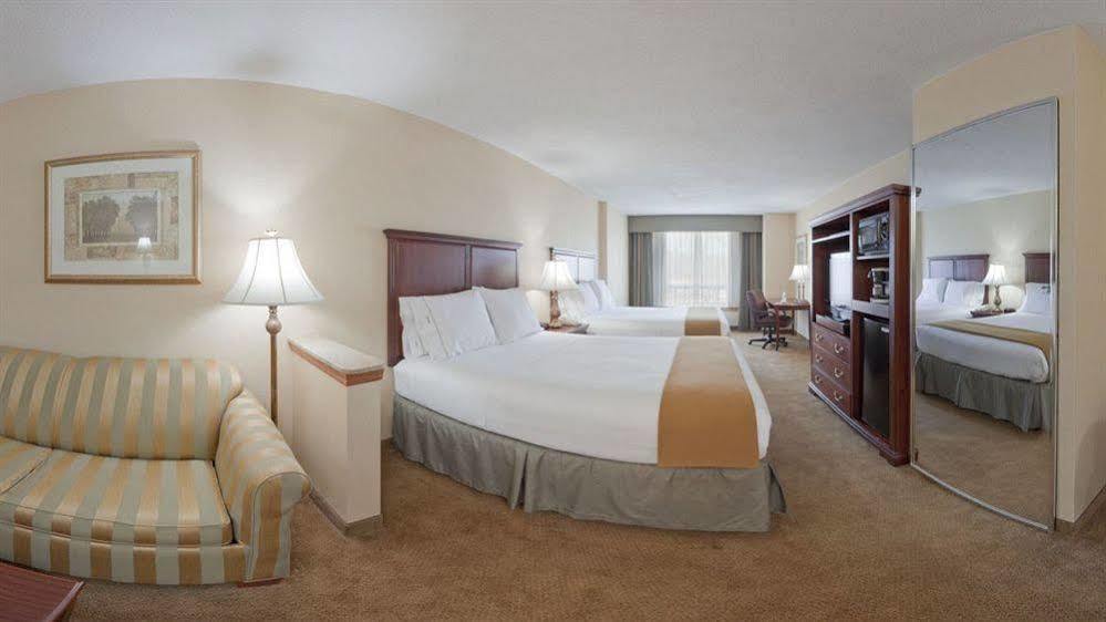 Fairfield Inn & Suites By Marriott Bridgewater Branchburg/Somerville Bagian luar foto