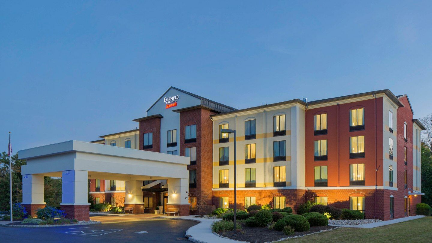 Fairfield Inn & Suites By Marriott Bridgewater Branchburg/Somerville Bagian luar foto